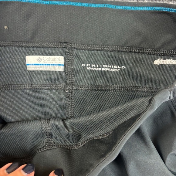 COLUMBIA Women’s Black Omni-Shield Outdoor Active Hiking Pants size: Medium - Picture 4 of 9